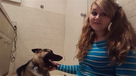 Women fucked by dog